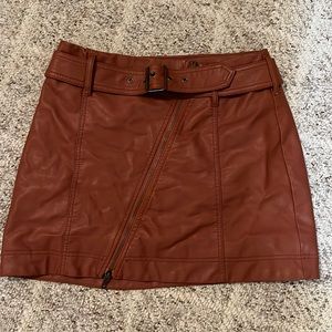 Free People Burgundy Rust faux leather asymmetric zipper mini skirt size 6